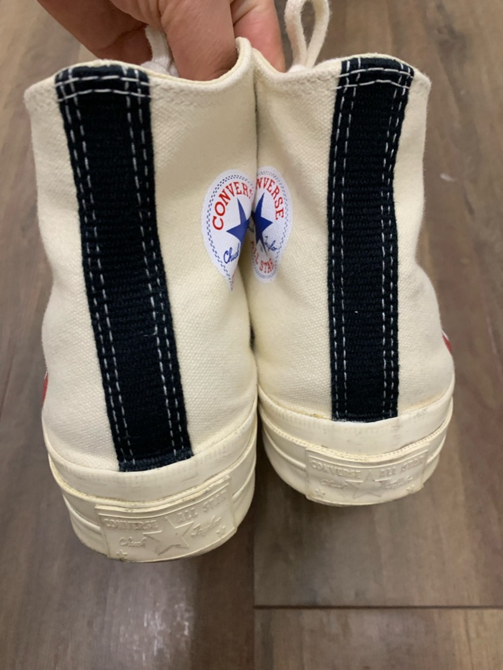 Converse High Top Sneakers in Cream with Black Heel Stripe red heart women’s 6 - Picture 5 of 12